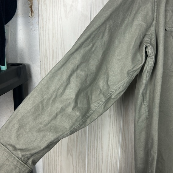 Woolrich Outdoor Men's Grey Green Long Sleeve Stretch Cotton Button Down, 2XL - Picture 4 of 6